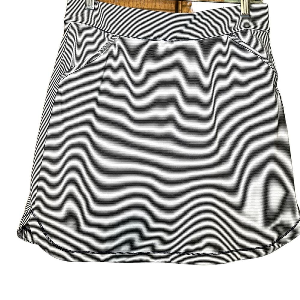 Peter Millar navy and White Striped Skort